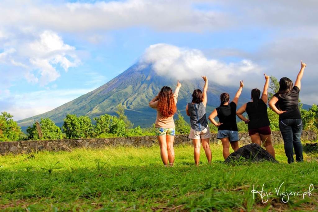 PHILIPPINES’ PERFECT BEAUTY! (Mayon Volcano) Legazpi Tour 2016